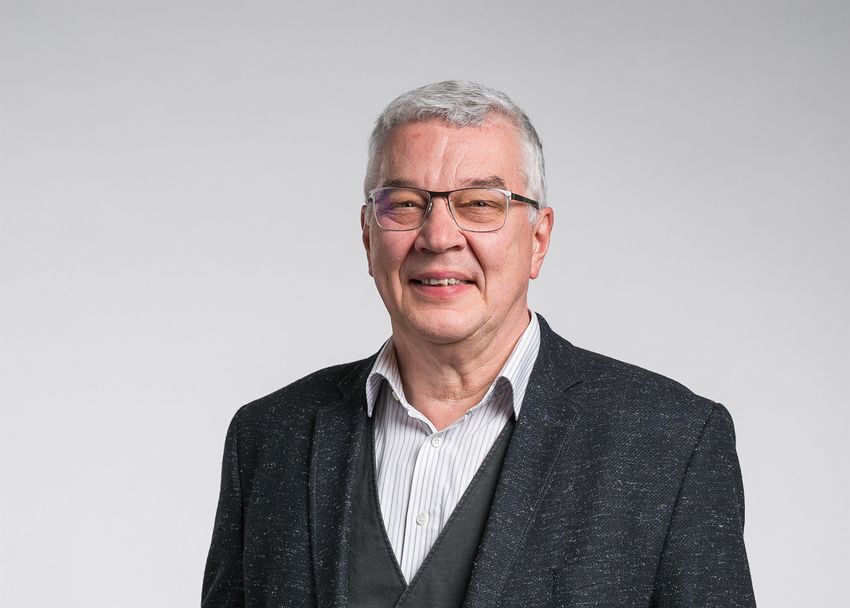 Prof. Dr. Siegfried Bethke, Direktor am Max-Planck-Institut für Physik (Foto: Axel Griesch/MPP)