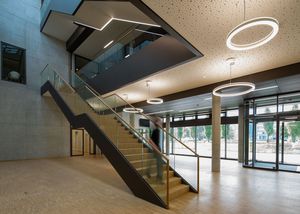 Entrance hall with stair case (Foto: Massimo Fiorito)